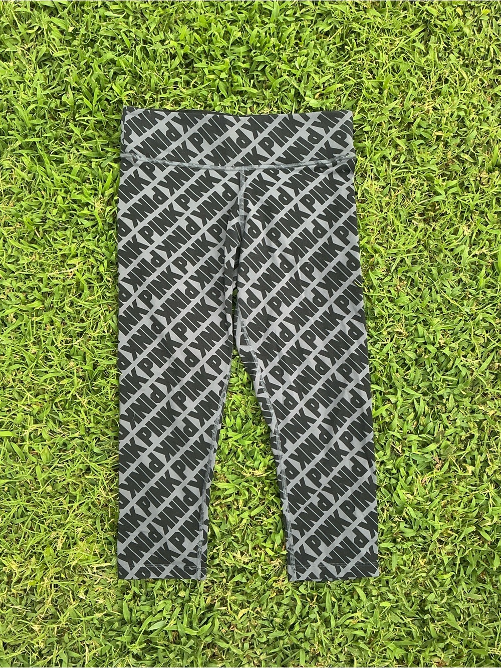 PINK Victoria's Secret Gray Logo-Print Capri Leggings